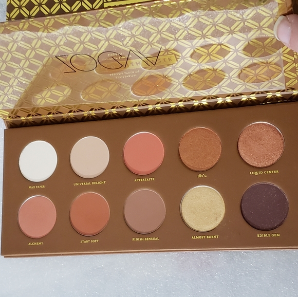 Zoeva caramel melange palette - Picture 2 of 3